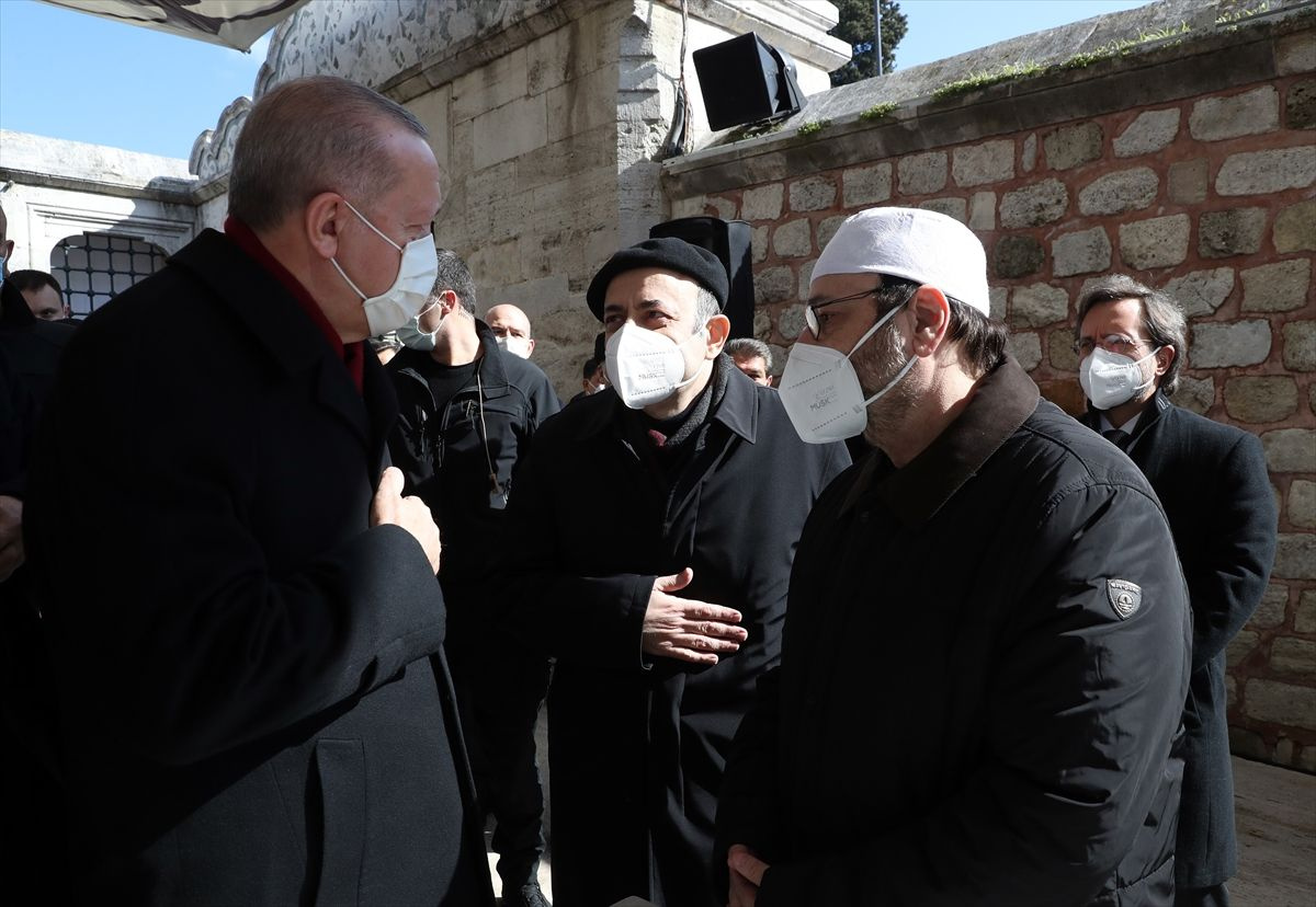 M. Emin Saraç Fatih Camii'nden son yolculuğuna uğurlandı cenazeye Erdoğan da katıldı