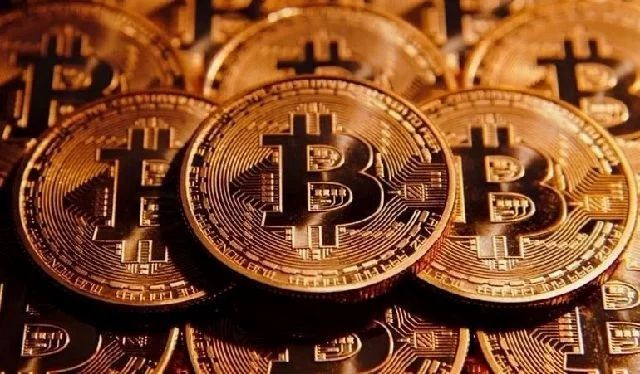 Altın tahtından mı olacak? Bitcoin'de bir ilk yaşandı