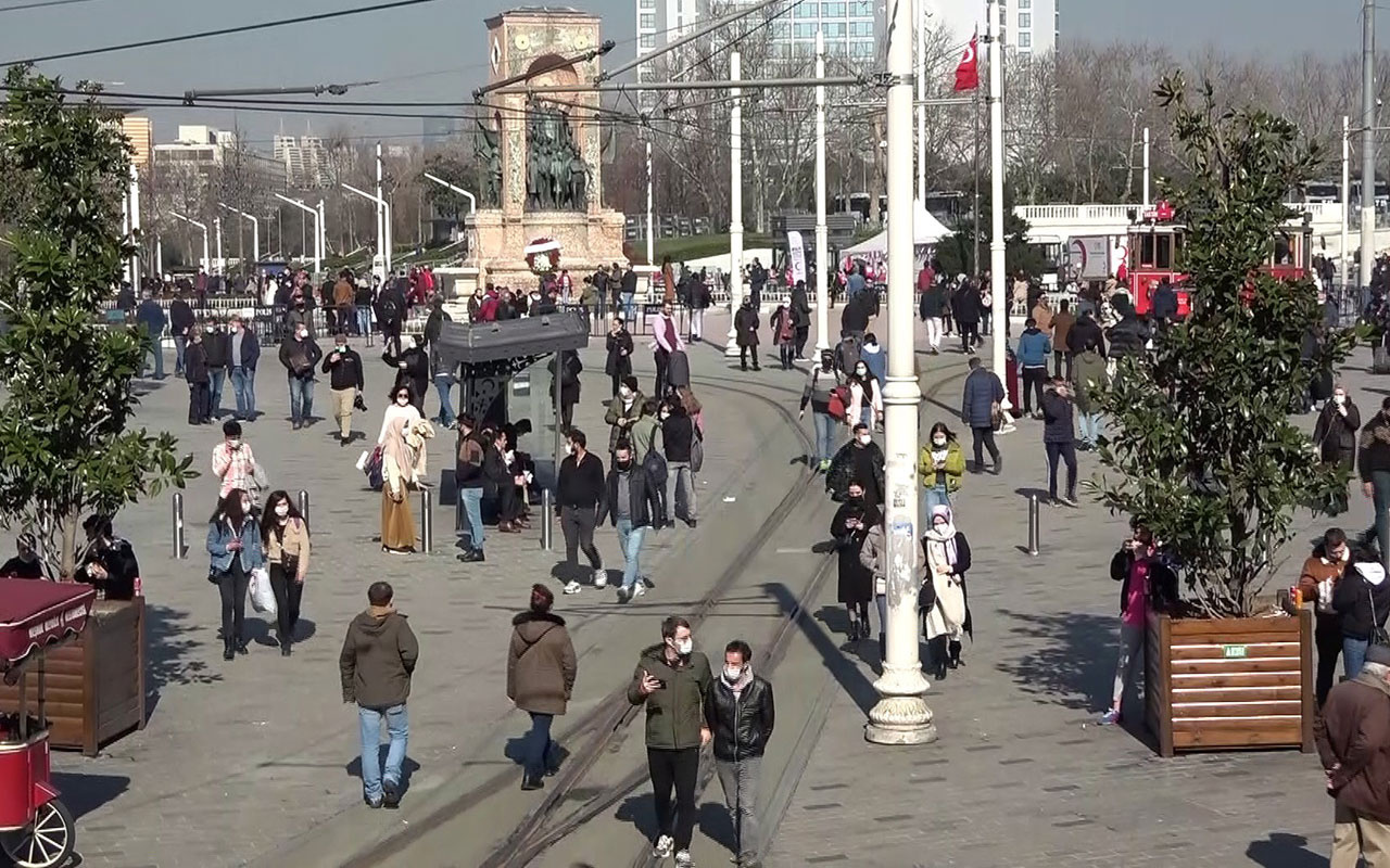 İstanbullular kendi kendine normalleşti! İstiklal Caddesi'nde iğne atsan yere düşmedi