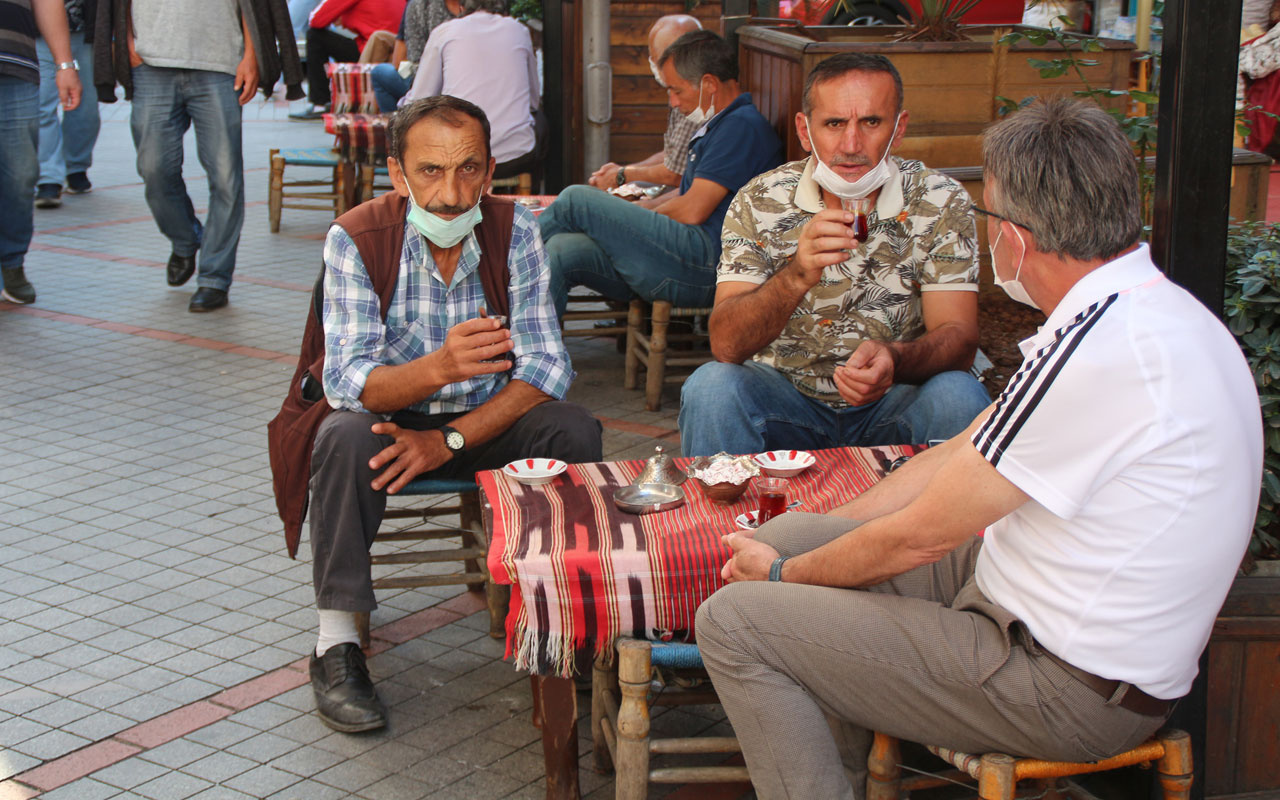 En çok vaka görülen iller arasındaki Rize'de 'çay sohbetleri' yasaklandı