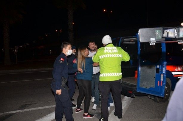 Antalya'da kaza yapan anne polisi öyle bir şeyle tehdit etti ki şok olacaksınız