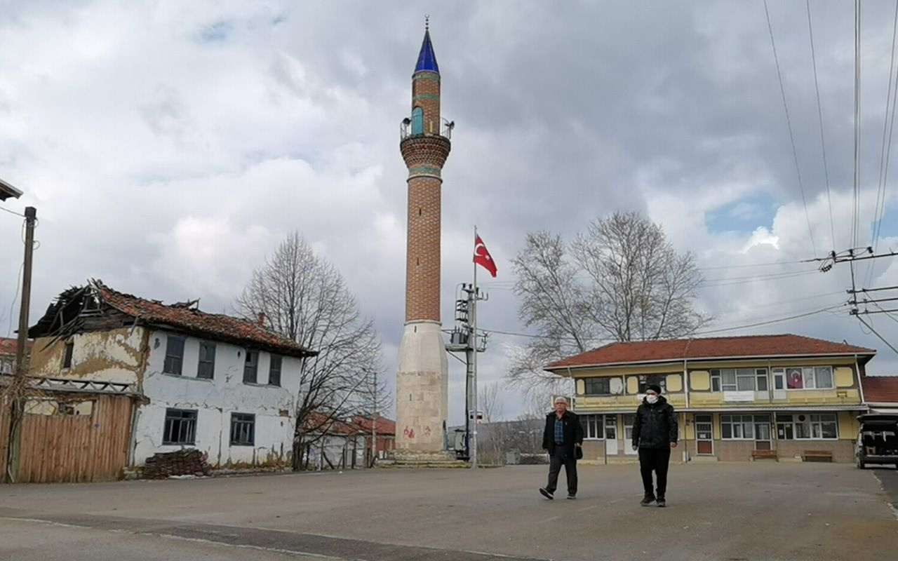 Bursa'da camisiz minareyi gören inanamadı! Muhtar her şeyi anlattı