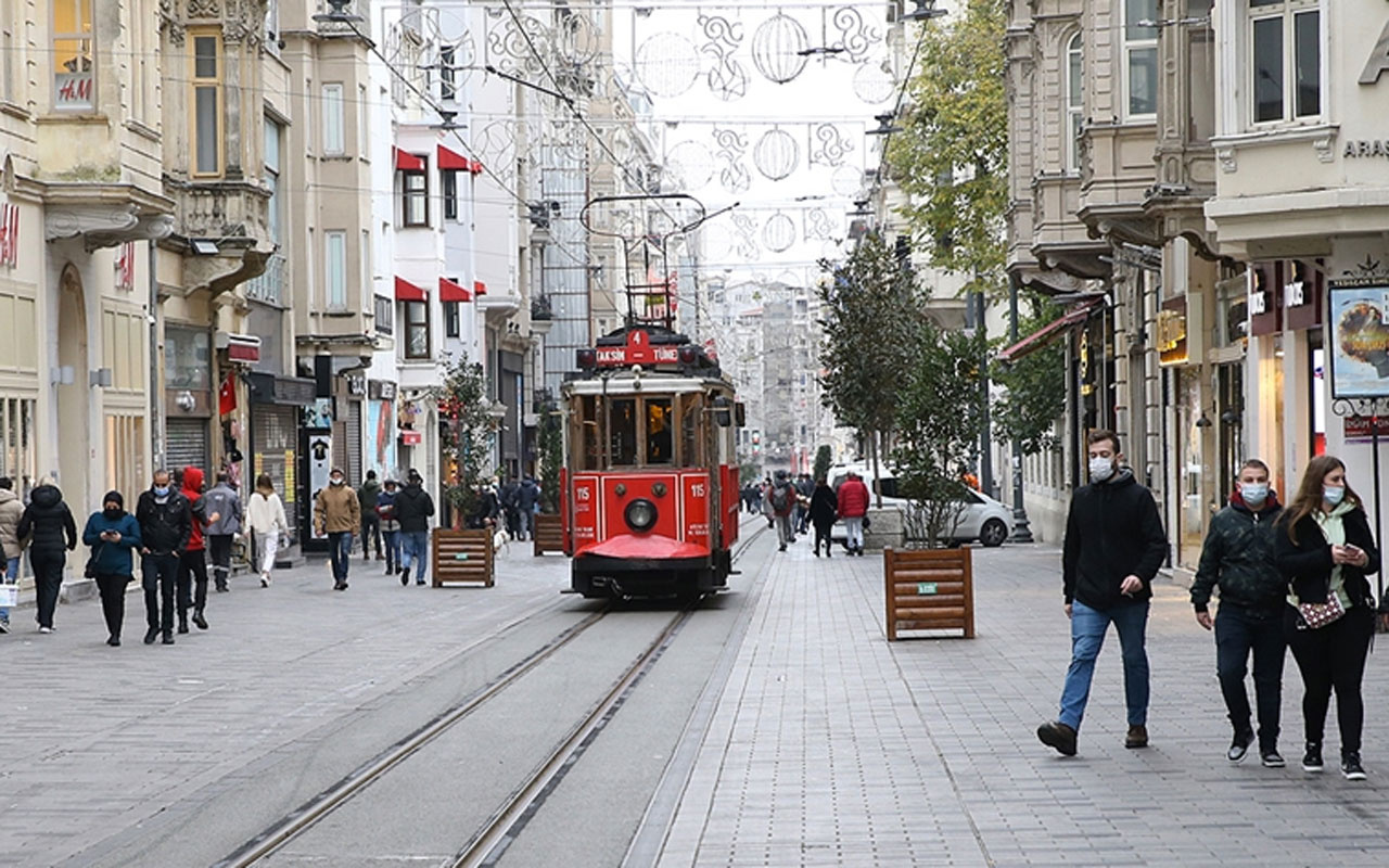 İstanbul İl Sağlık Müdürü Memişoğlu: Yüksek riskli gruptayız salgın bitmedi