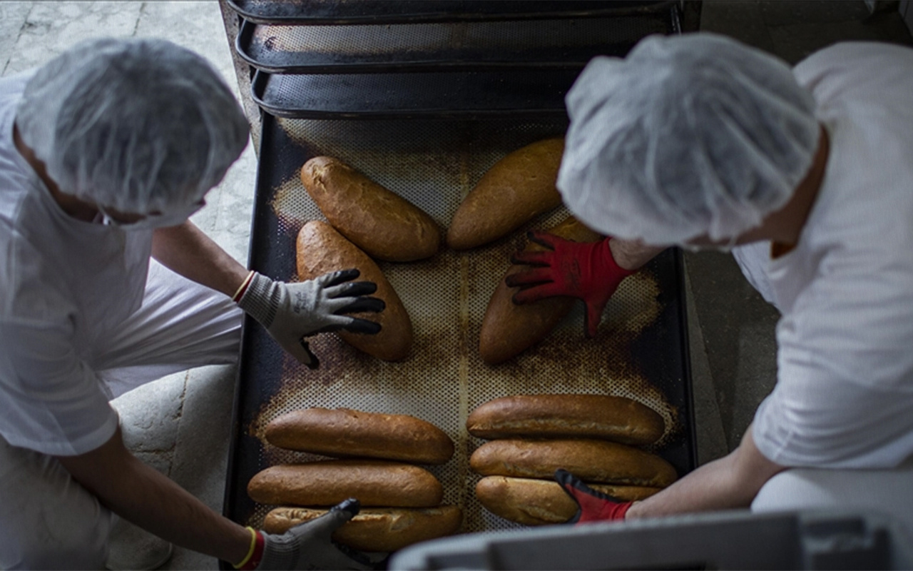 Ankara Valiliği ekmeğe yapılan zammı iptal etti