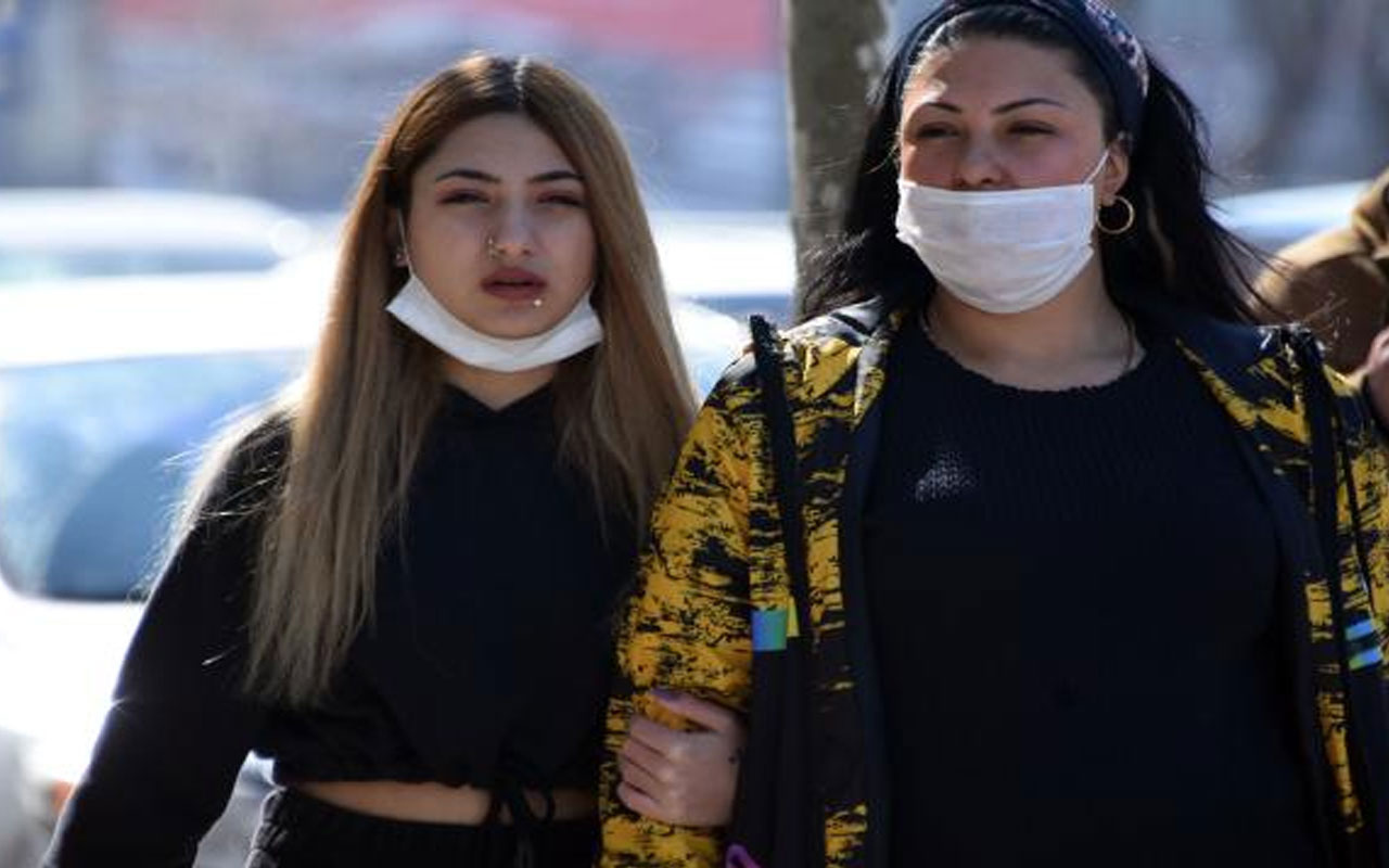 Şimdiden böyleyse! 'Çok yüksek riskli' Konya'da sıcaklık arttı, maske ve mesafe unutuldu