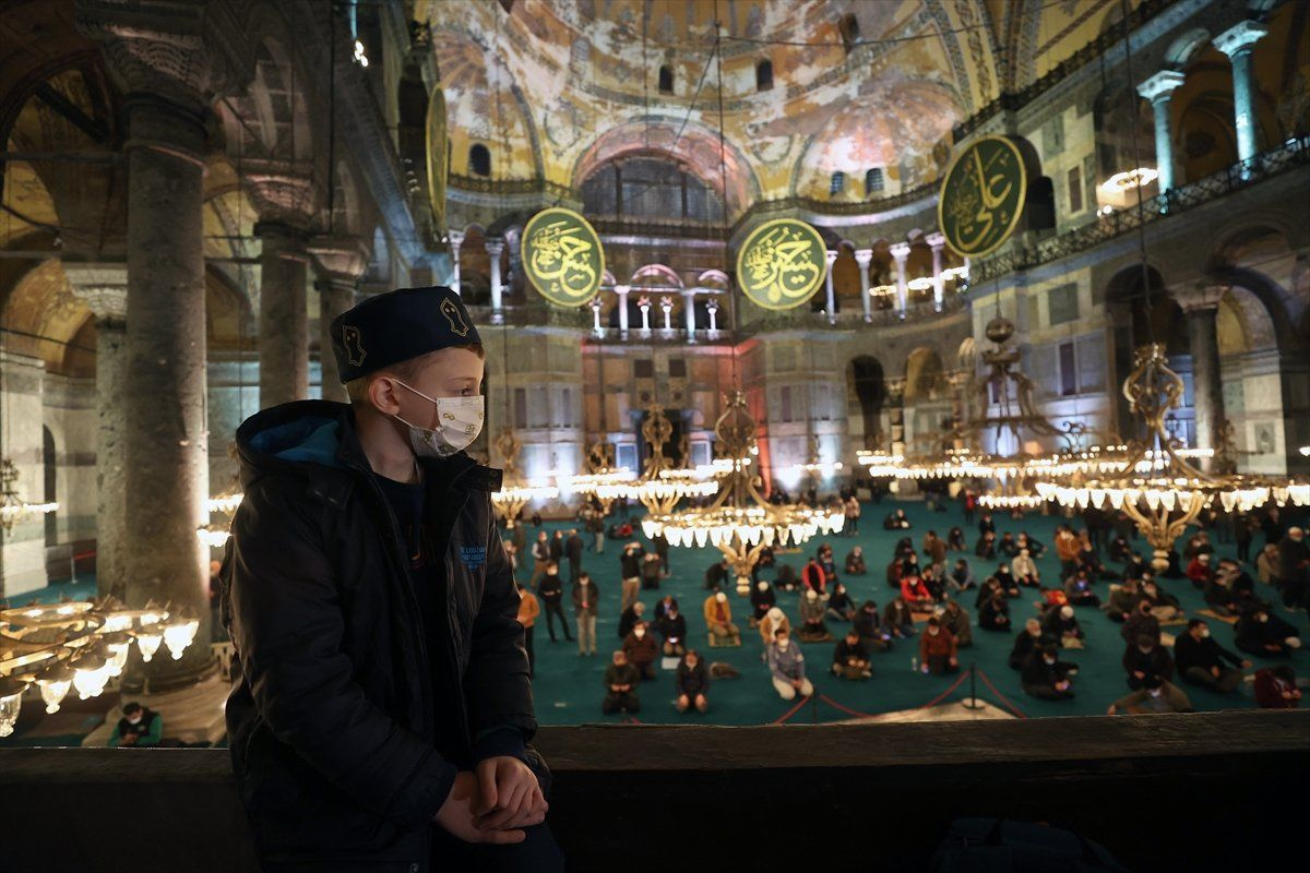 Miraç Kandili yurt genelinde namaz ve dualarla idrak edildi