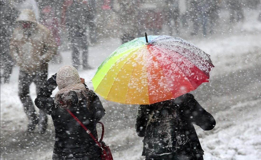 Meteoroloji'den Doğu Karadeniz, Hakkari ve çevresine yoğun kar uyarısı! Yağmur da kuvvetli