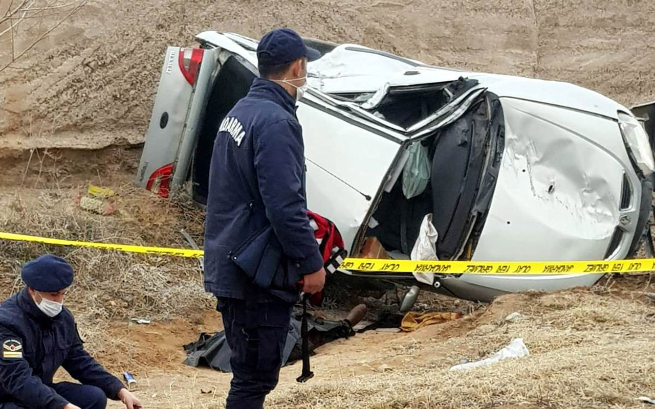 Kırşehir'de feci kaza! Direksiyon hakimiyetini kaybedip takla attı