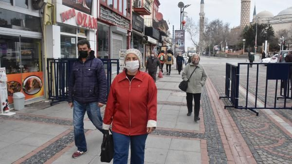 "Çok yüksek riskli" illerden! Edirne'nin İpsala ilçesinde ev ziyaretleri yasaklandı