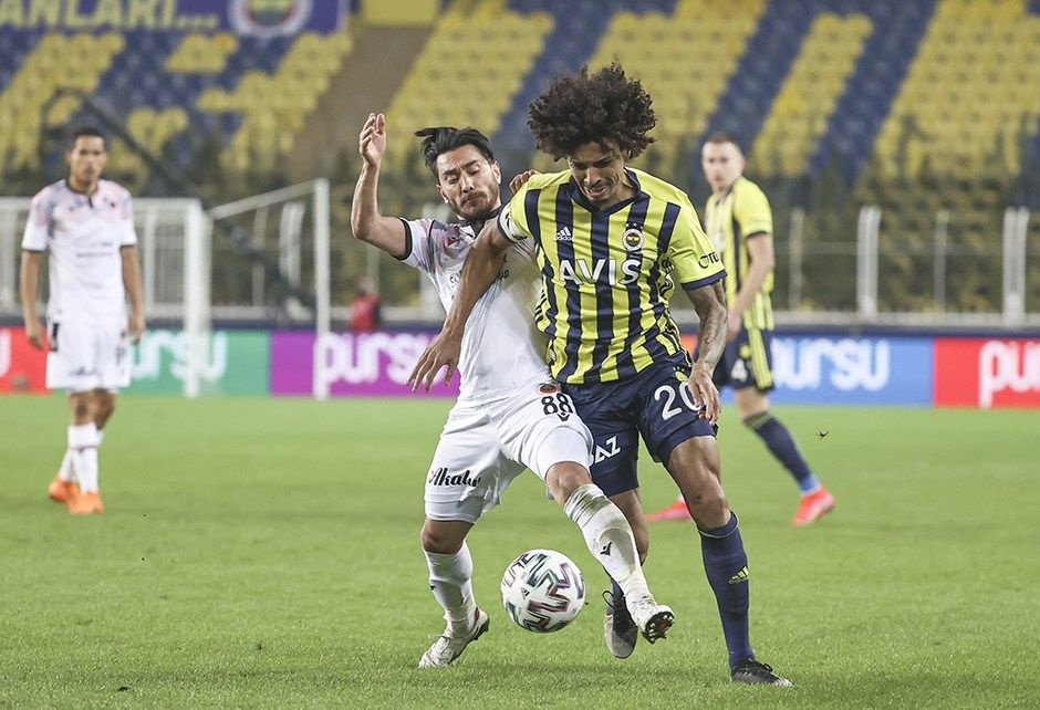 Emre Belözoğlu için şok sözler: Fenerbahçe'de bir numaralı sorumludur ilişiği kesilmeli