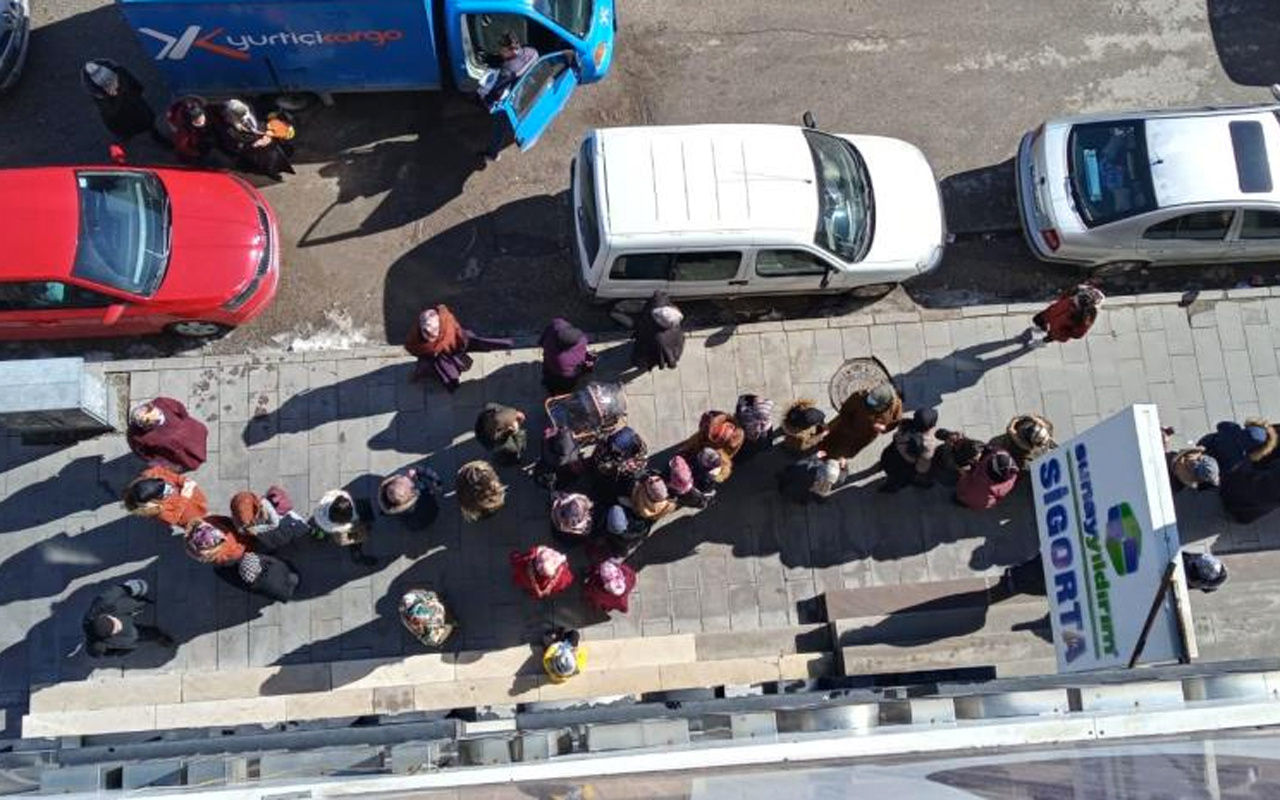 Erzurum'da korkutan görüntü indirimi duyan koştu