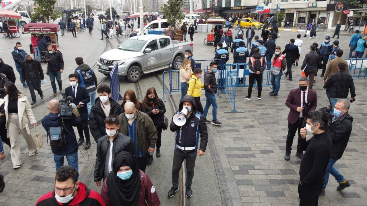 İstanbul korona salgınında 3. dalgaya girdi! Bilim Kurulu üyesinden korkutan rakamlar