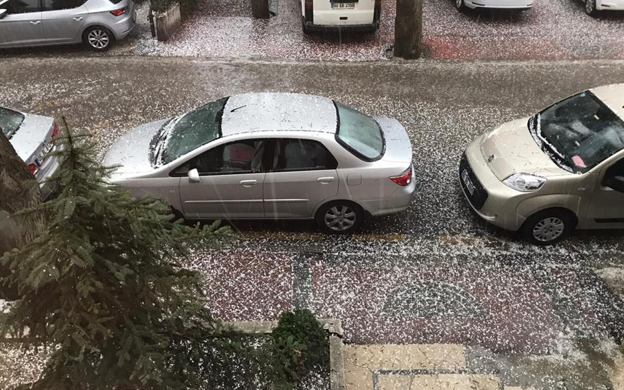 Ankara'da dolu yağışı! Misket büyüklüğünde dolu böyle görüntülendi