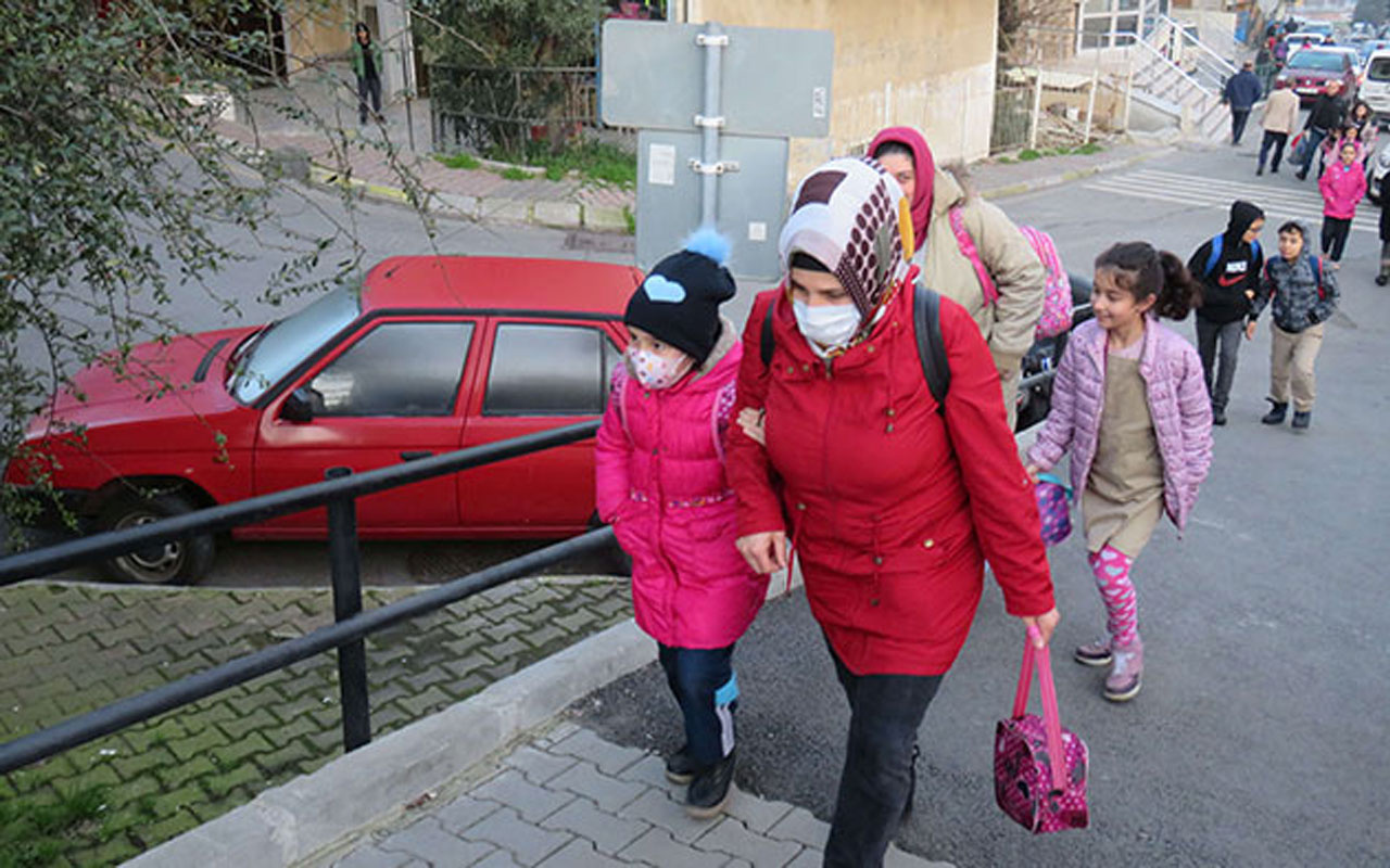 Kırşehir'de Kovid-19 vakası görülen iki okulda yüz yüze eğitime 14 gün ara verildi
