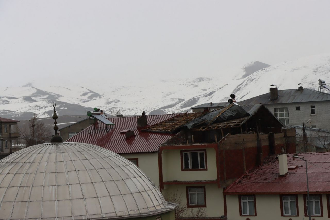 Bomba patladı sandılar Erzurum'da gün ağarınca ortcaya çıktı