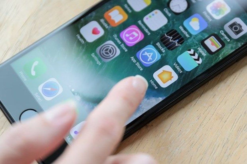 Apple köklü değişikliğe gidecek! Yeni iPhone 13 için olay iddia