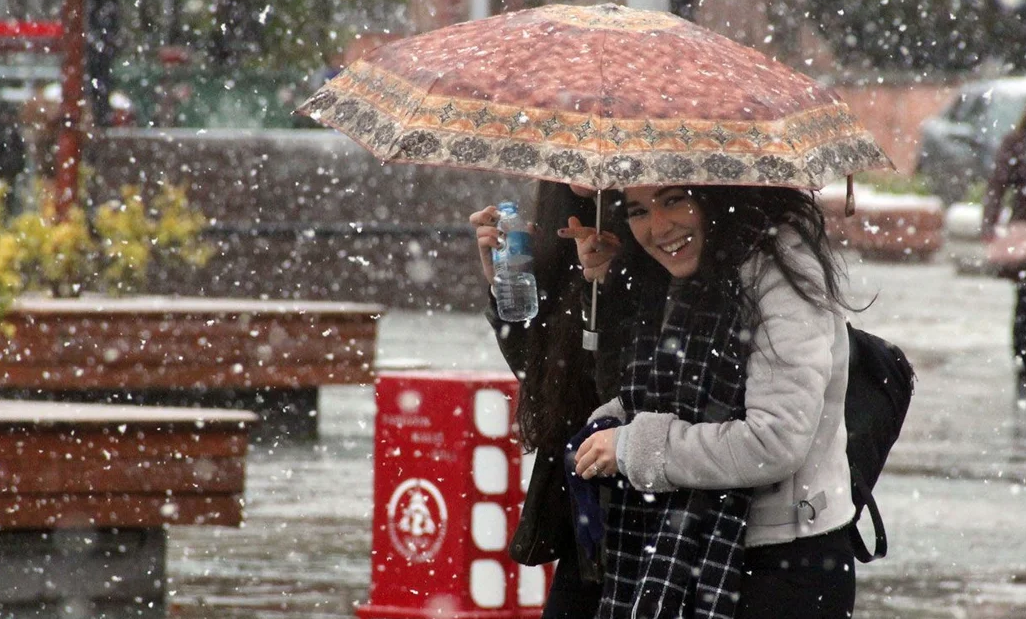 Meteoroloji'den 14 ilde kar alarmı! Kalınlık 40 cm'yi bulacak