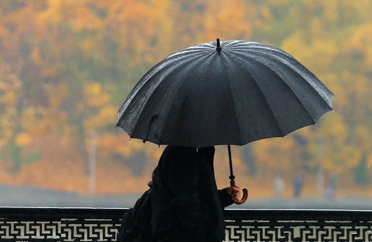 Meteoroloji uyardı sıcaklıklar düşüyor! Sağanak yağış etkili olacak İstanbul da dahil