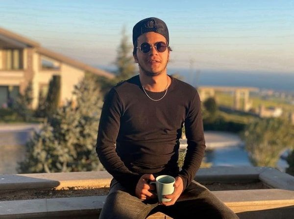 Lenfoma kanseri ÇGH yıldızı Arif Güloğlu'na Cem Yılmaz'dan destek gecikmedi