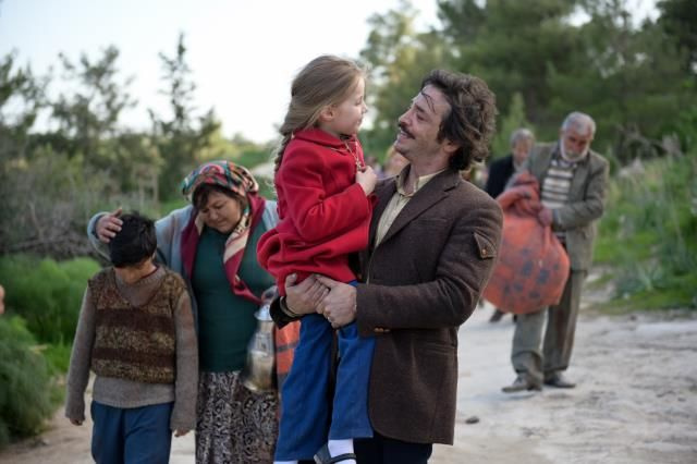 TRT1'in yeni dizisi Bir Zamanlar Kıbrıs'ta yürek yakan sahneler gündem oldu