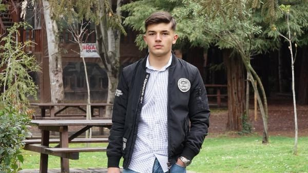 Trabzon'da 17 yaşındaki liseli genç Apple'nın reklam yüzü seçildi