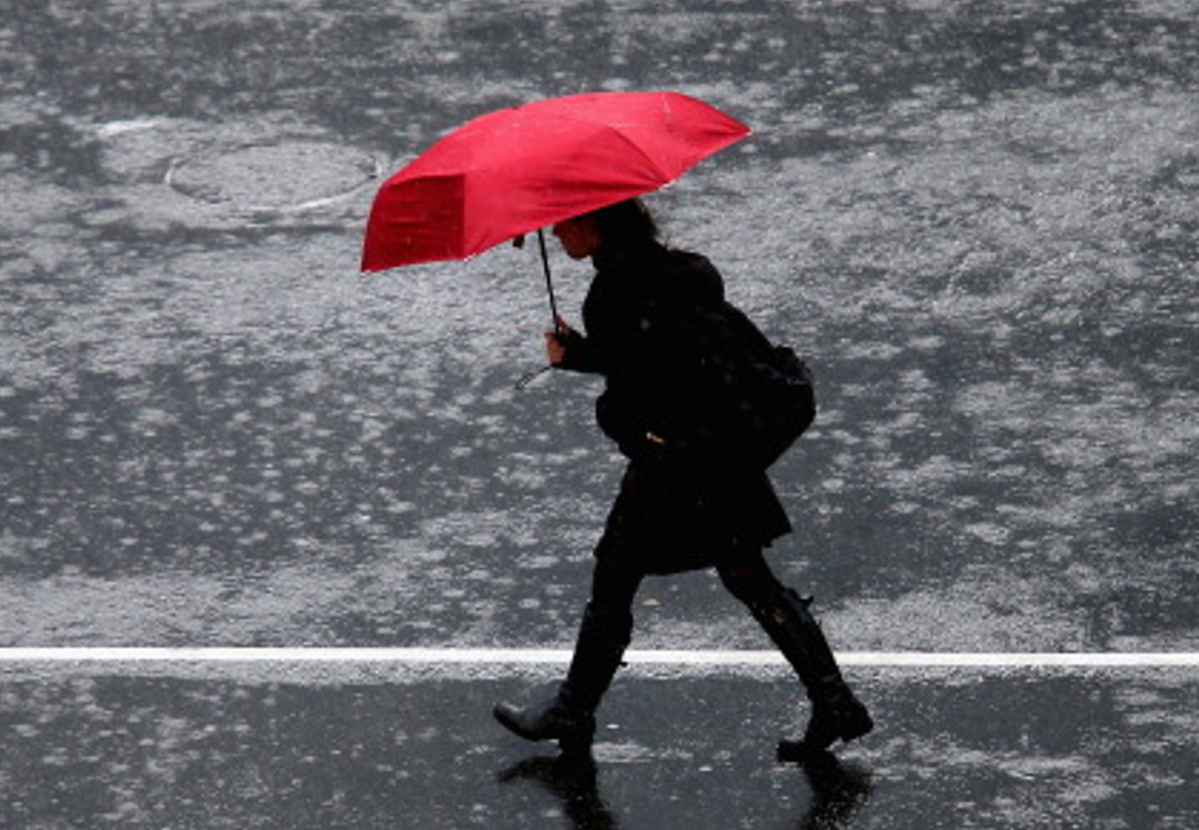 İstanbul'da sağanak yağmur! Kar Balkanlar'dan giriş yaptı soğuk hava ne kadar sürecek?