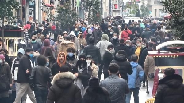 İstanbul'da durum vahim! Günde 22 bin kişi koronavirüse yakalanıyor! Vakalar tam 10 kat arttı