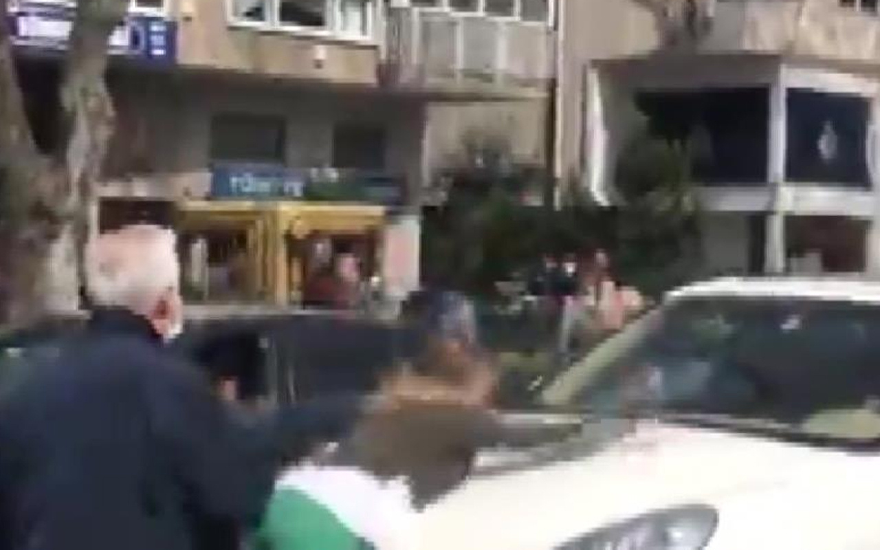 Bağdat Caddesinde sürücülerin zor anları: Bunalıma giren kadın araçların önünü kesti
