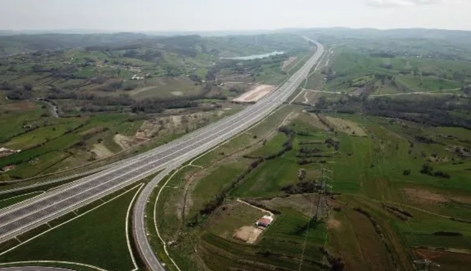 Körfez ve Derince'de Kuzey Marmara Otoyolu açıldı arsa fiyatları uçtu!