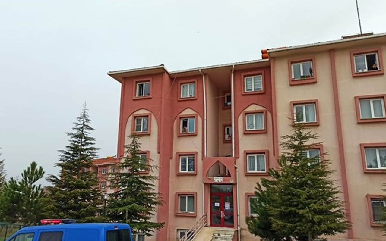 Kahramanmaraş�ta apartmana �mantı günü� karantinası Haber