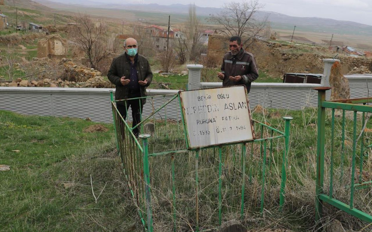 Görenler anlamını merak etti! Sivas'ta 'Nurettin’in düştüğü yer’ yazılı dikkat çeken tabela