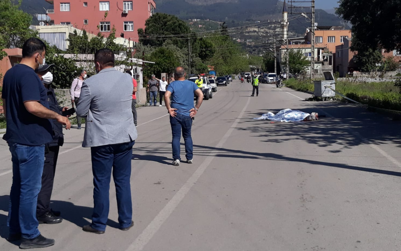 Hatay'da yüksek ses tartışması kanlı bitti 2 ölü 3 yaralı