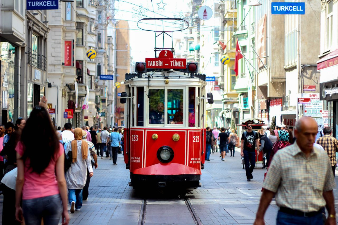 Türkiye'ye 'Cezayir sıcakları' geliyor günü belli! Dilek Çalışkan: Kısa kollu giymenin zamanı