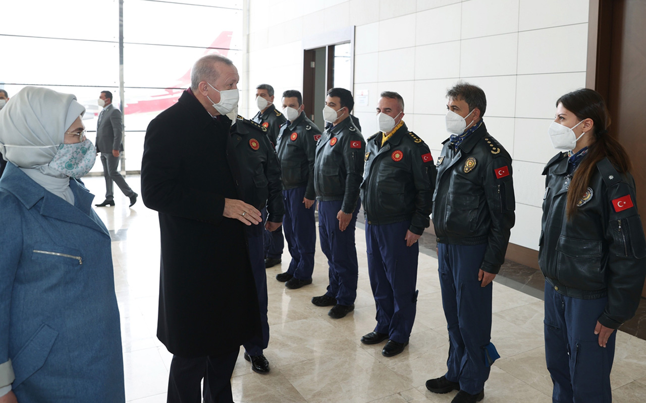 Cumhurbaşkanı Erdoğan, Dünya Pilotlar Günü'nde pilotlarla bir araya geldi