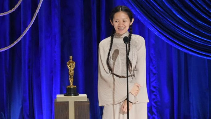 Çin kendi vatandaşı Oscar'lı yönetmen Chloé Zhao'ya sansür uyguladı