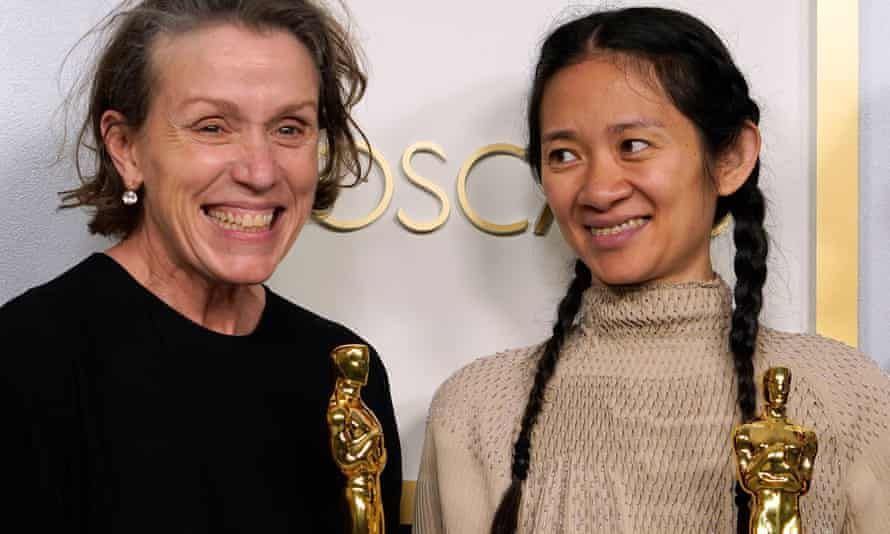 Çin kendi vatandaşı Oscar'lı yönetmen Chloé Zhao'ya sansür uyguladı