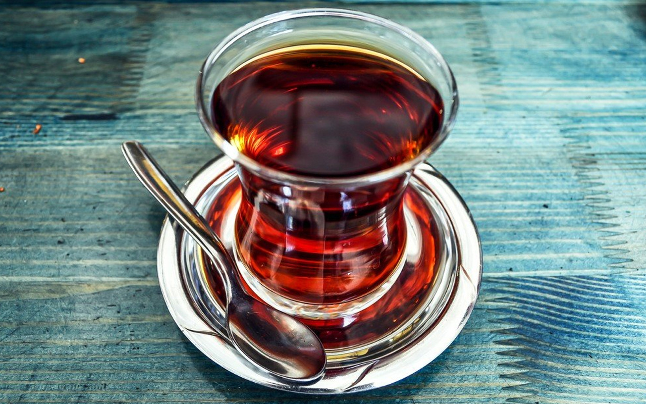 Şekersiz çayın kalorisi var mı bir fincan çay kaç kalori?