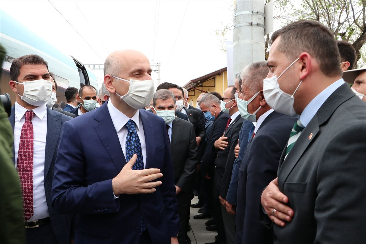 Konya-Karaman 40 dakikaya iniyor! Bakan Adil Karaismailoğlu test sürüşüne katıldı