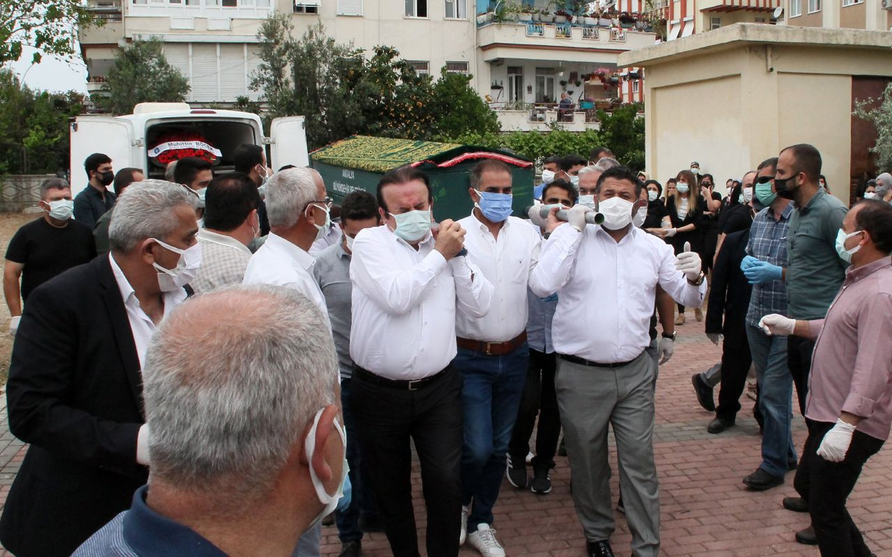 'Bu işin şakası yok' demişti Covid-19'dan ölen MATSO Başkanı Ahmet Boztaş toprağa verildi