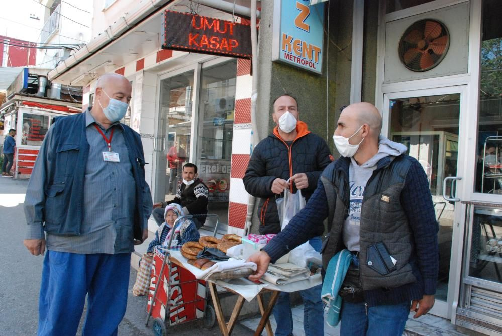 İzmir'de rakiplerini bir bir yendi yarım asırdır muhtarlık yapıyor