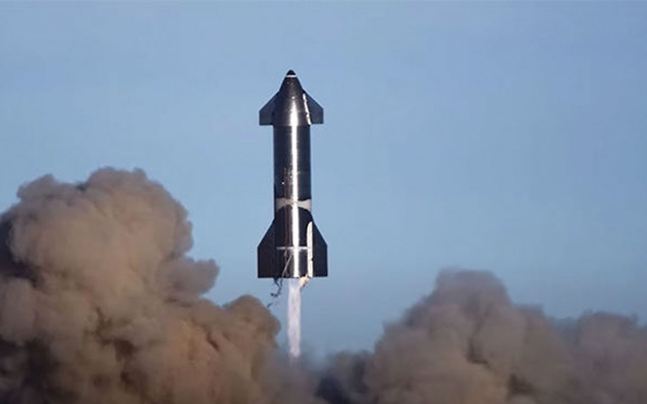 SpaceX’in Mars’a göndermeyi planladığı uzay mekiğinin prototipi SN15 başarılı şekilde yere indi