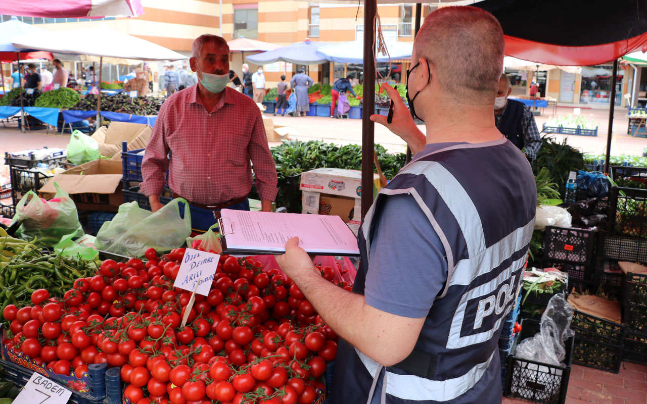 Edirne Keşan'da diliyle parmaklarını ıslatarak poşetleri açan pazarcıya ceza