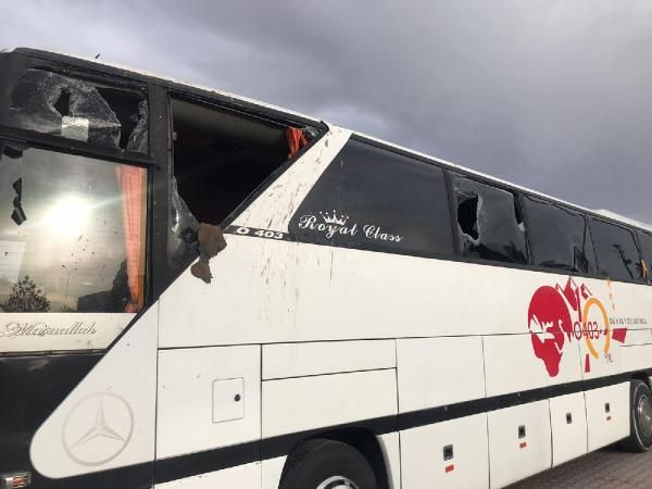 Korkutan görüntü! Konya'da kum fırtınası çıktı ağaçlar, direkler devrildi araçlar hasar gördü