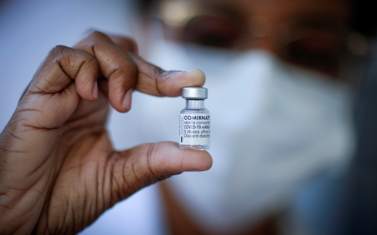 Aşı yaptırma krizi: Şişeyi görmek istiyorlar, fikrini değiştirip gidiyorlar