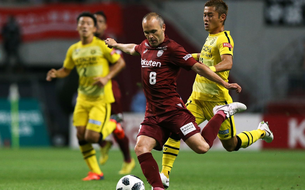 Iniesta iki yıl daha Vissel Kobe forması giyecek