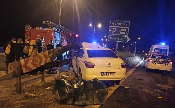 İstanbul'da feci kaza! TEM'de bariyerlere saplanan otomobilin motoru fırlayıp gitti: 1 ölü