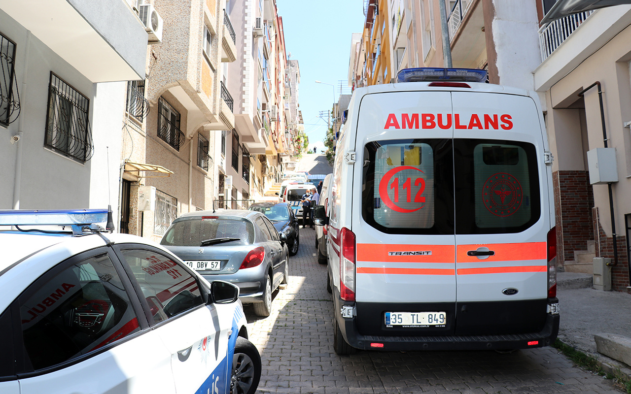 İzmir'de kızını boğarak öldürdüğünü söyleyen anne polise teslim oldu