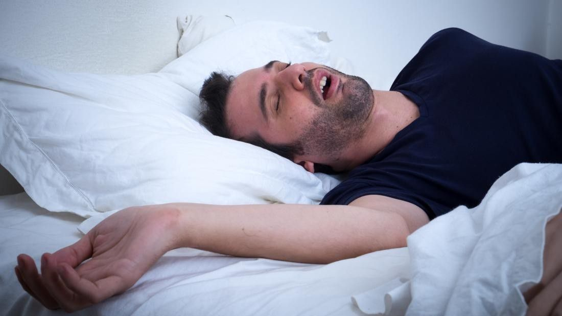 Uykuda salya akması nedenleri ağızdan salya akmasını ciddiye alın!