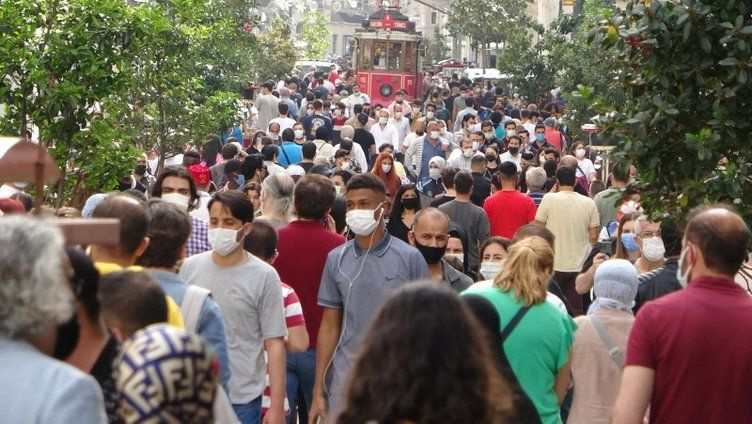 Sağlık Bakanı Fahrettin Koca: Sokakta yalnızken maske takmayın!
