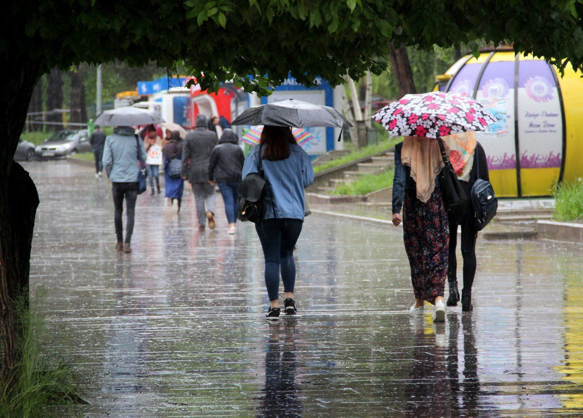 Meteoroloji İstanbul ve pek çok ile 'Kırmızı' alarm verdi! Gök gürültülü sağanak geliyor